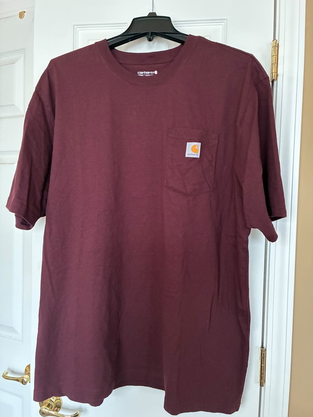 Carhartt Men’s Short-Sleeve Pocket Tee in Maroon